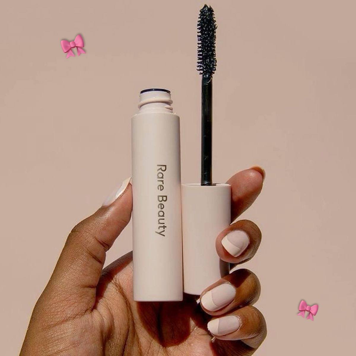 Máscara de pestañas rare beauty 